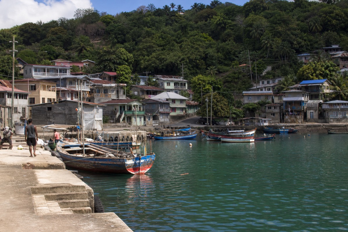 The working harbour at Coxen Hole